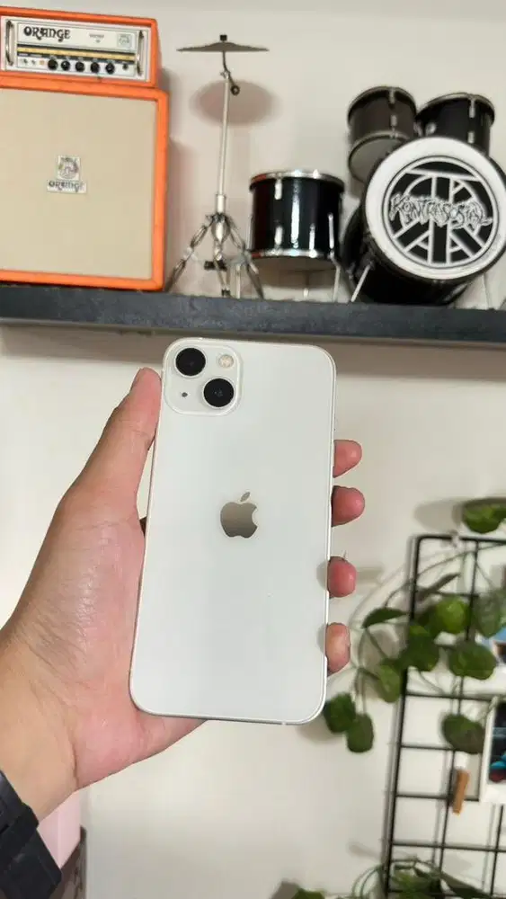 iPhone 13 128 White