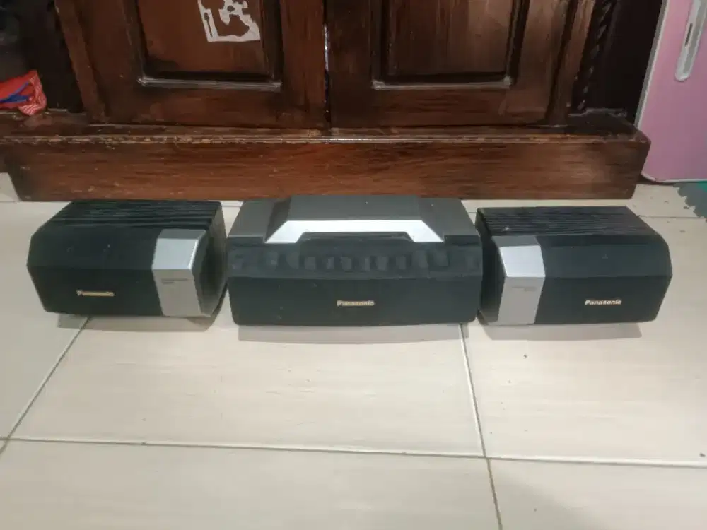 Speaker suround dan center panasonic