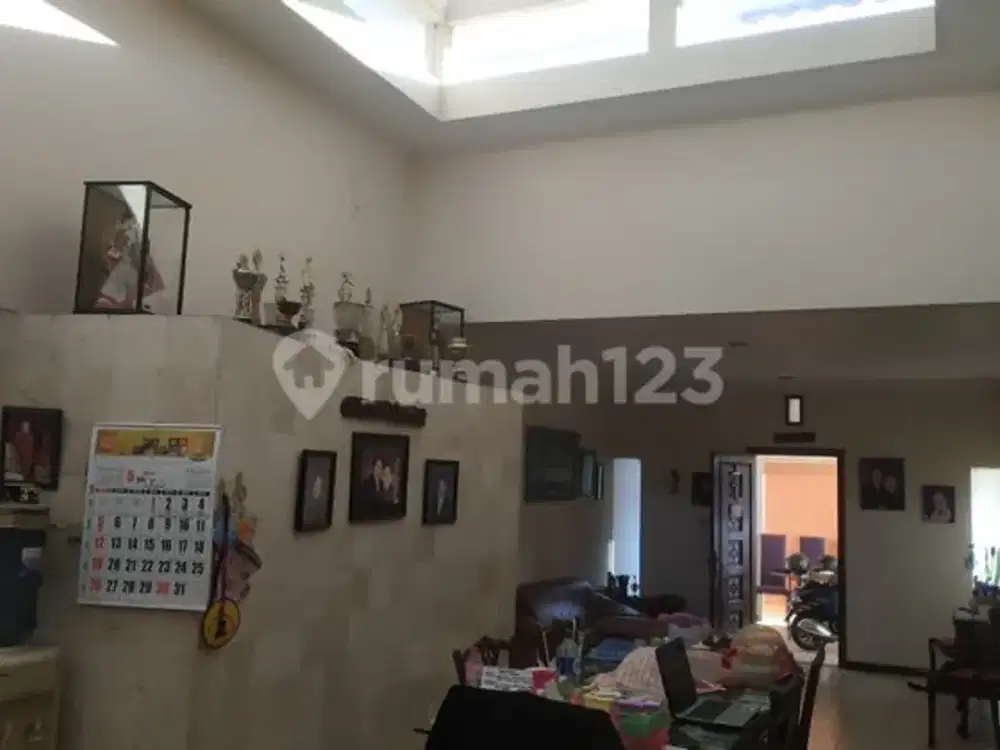 Rumah Lux dekat Manyar Nginden Merr surabaya