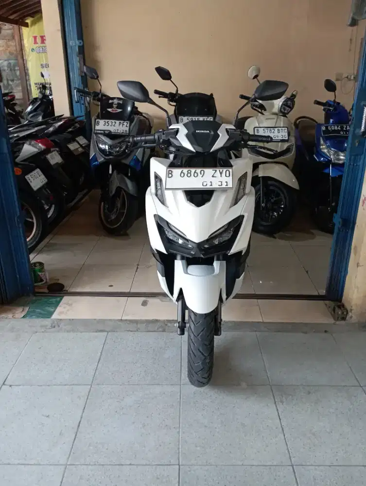 Honda Vario 160 ABS 2026 kondisi bagus