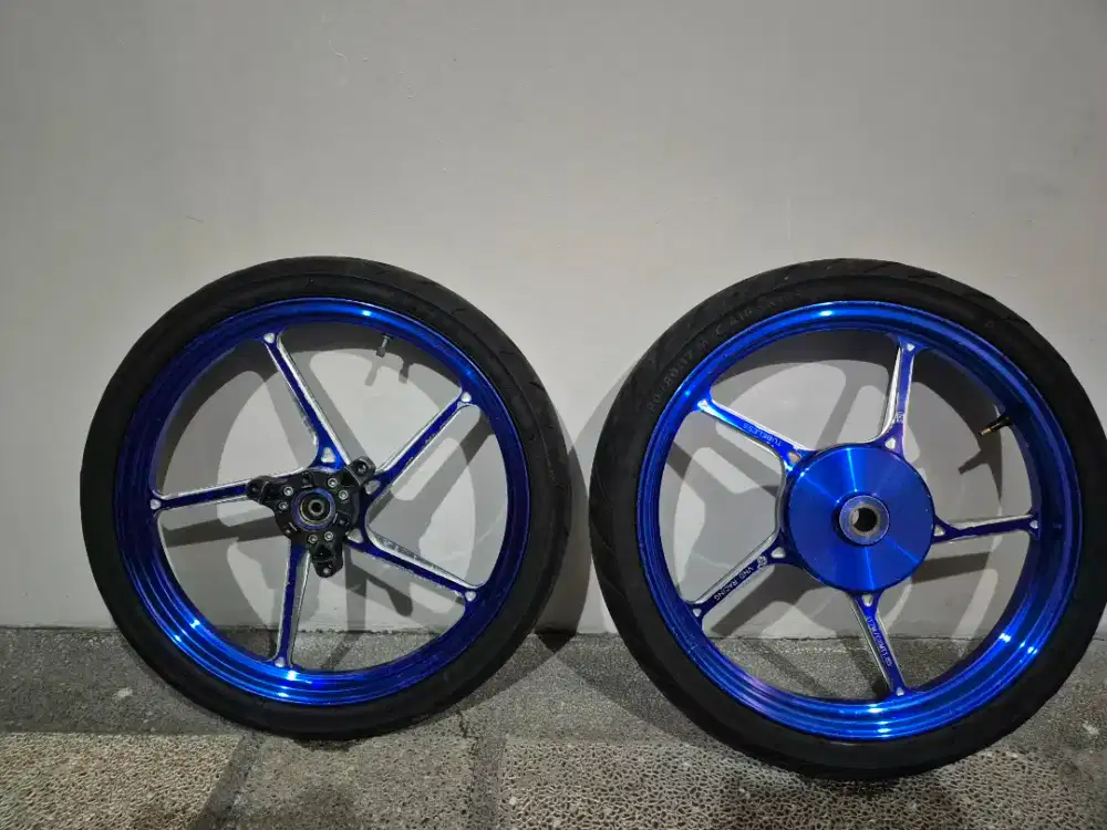 Velg vnd ak55, shock dbs 285mm, knalpot in 41(bekas aerox new)