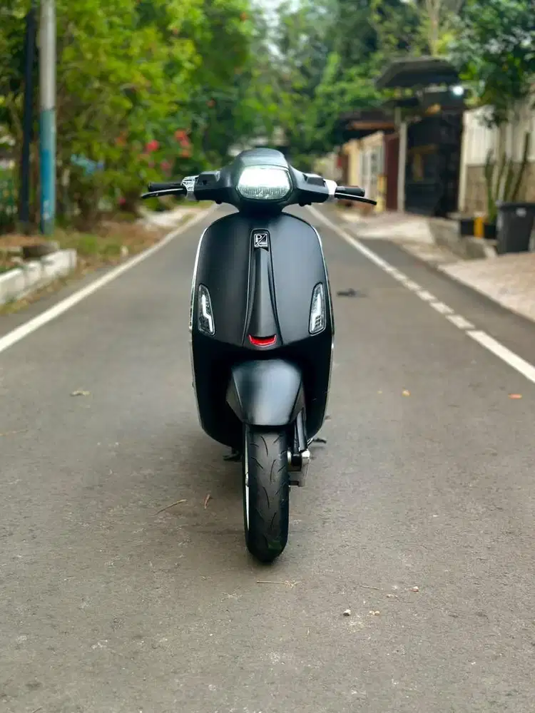 VESPA SPRINT 150 IGET ABS 2021 BIRU - TERMURAH