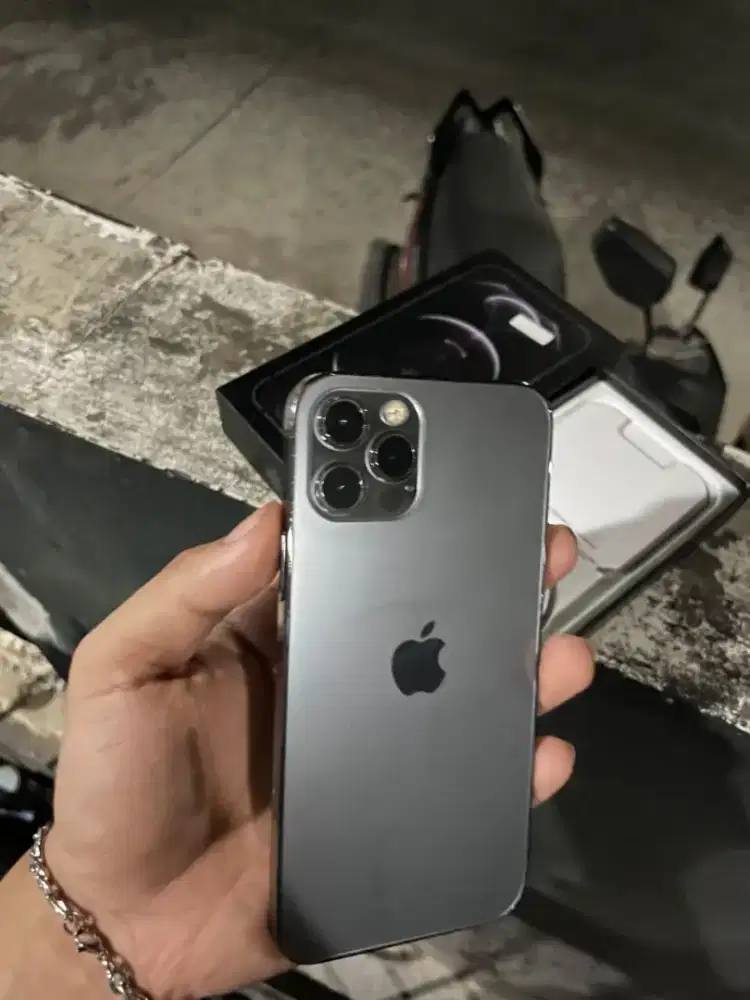 iPhone 12 pro 256gb inter
