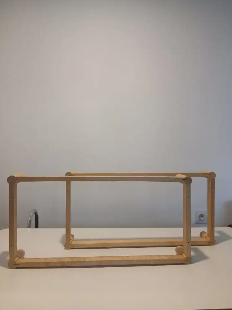 Rak/Stand Kayu Model Frame – Natural Wood