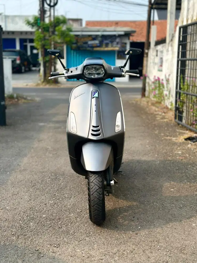 VESPA SPRINT 150 IGET ABS 2020 ABU - TERMURAH