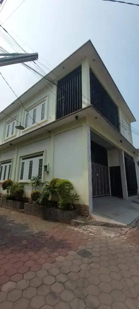 DISEWAKAN RUMAH SIAP HUNI (TAHUNAN)