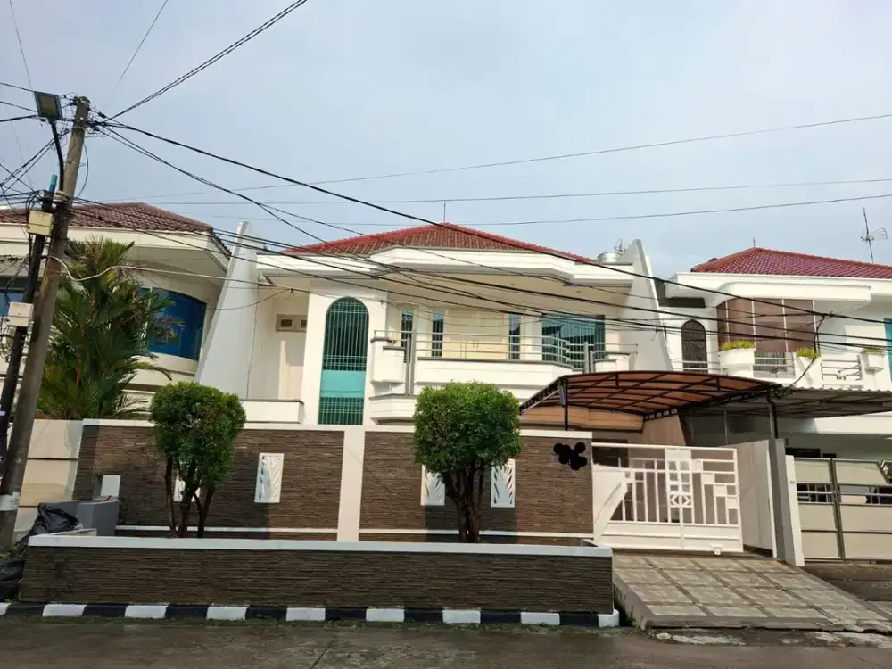 Jual Bawah Njop Green Garden Rumah Besar 3 Lantai