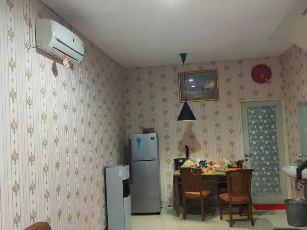RUMAH DI GREEE LAKE CITY LEBAR 6 - UMI488