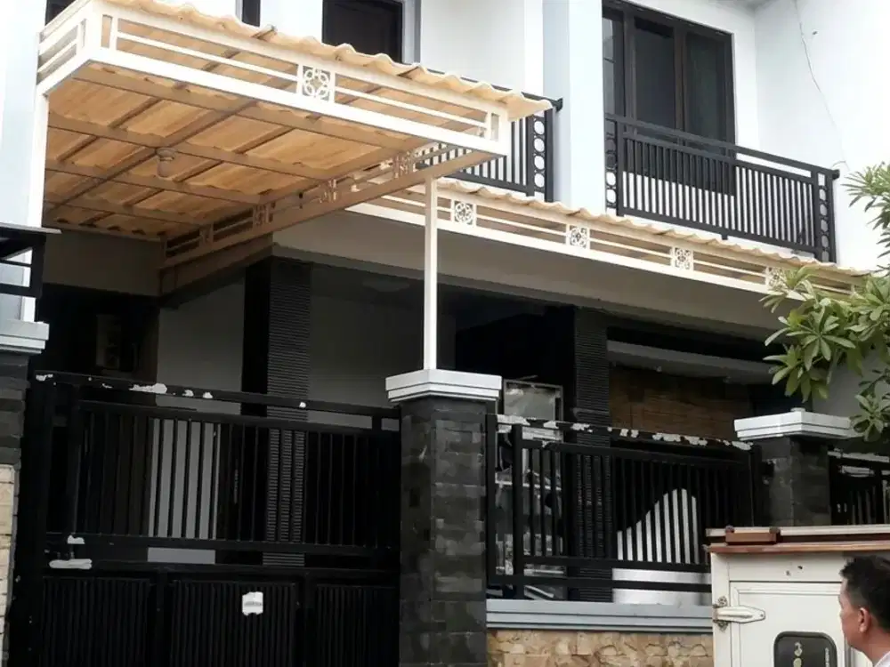 Dijual Rumah 2.5 Lantai KT 5 Area Siwalan Indah Menganti REV.A1172