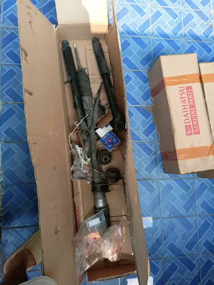 Jual spearpart bekas kondisi rusak