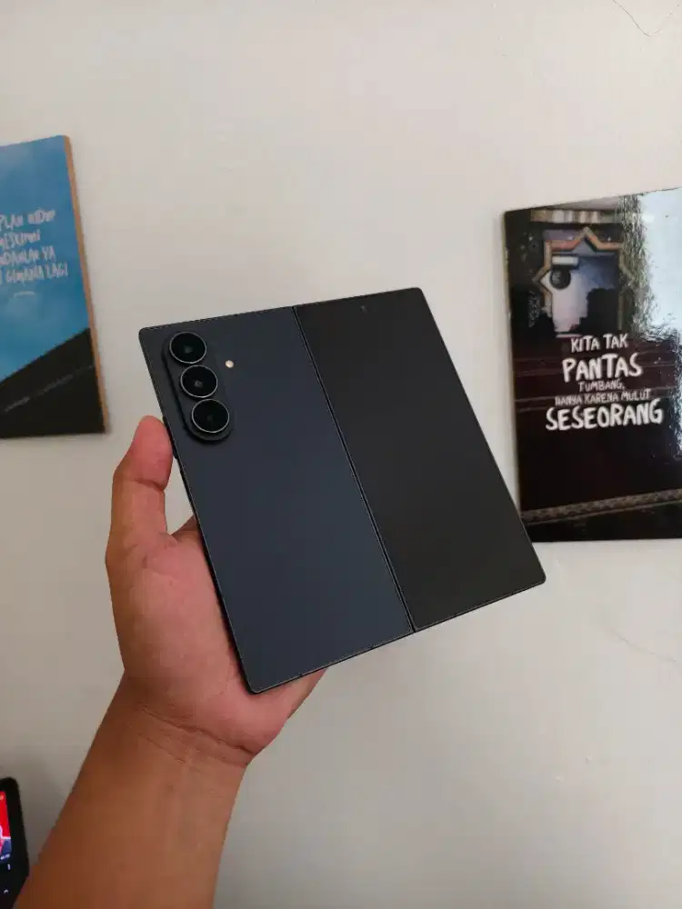 Samsung z fold 7 black 512gb fullset like new