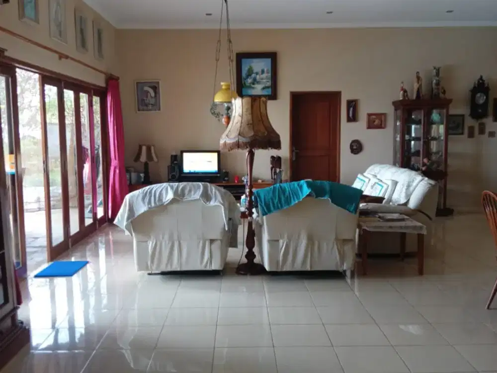 Beachfront Villa for Sale in Lovina North Bali
