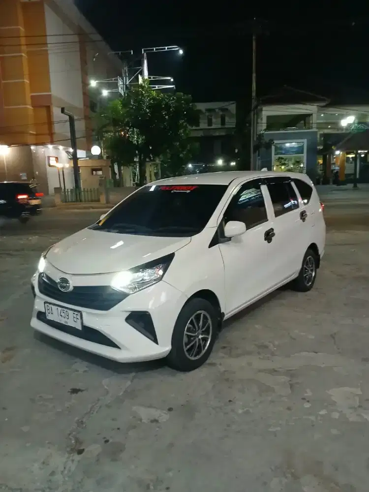 Daihatsu Sigra M Double AC