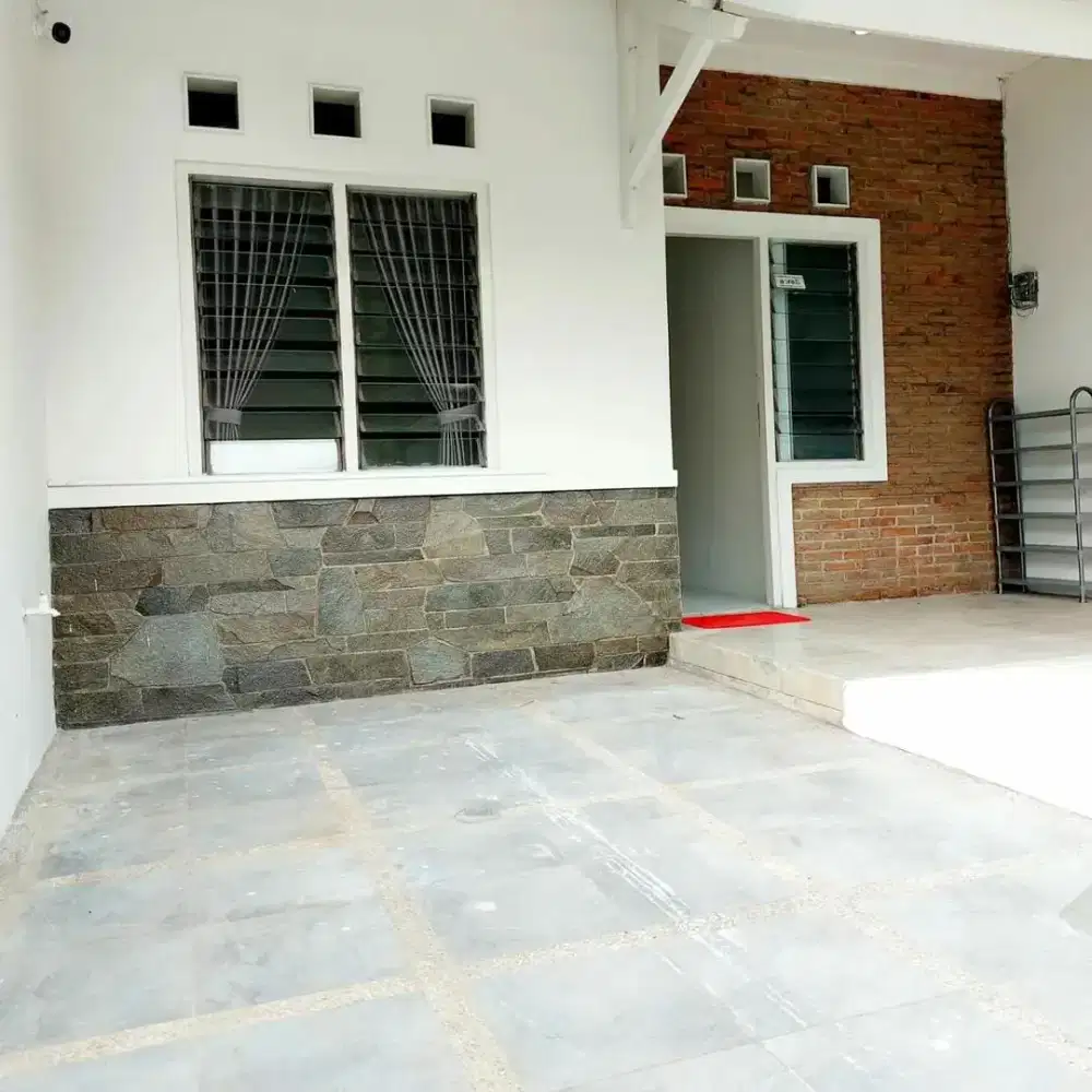 RUMAH KOST FULL FURNISH PLAMONGAN INDAH