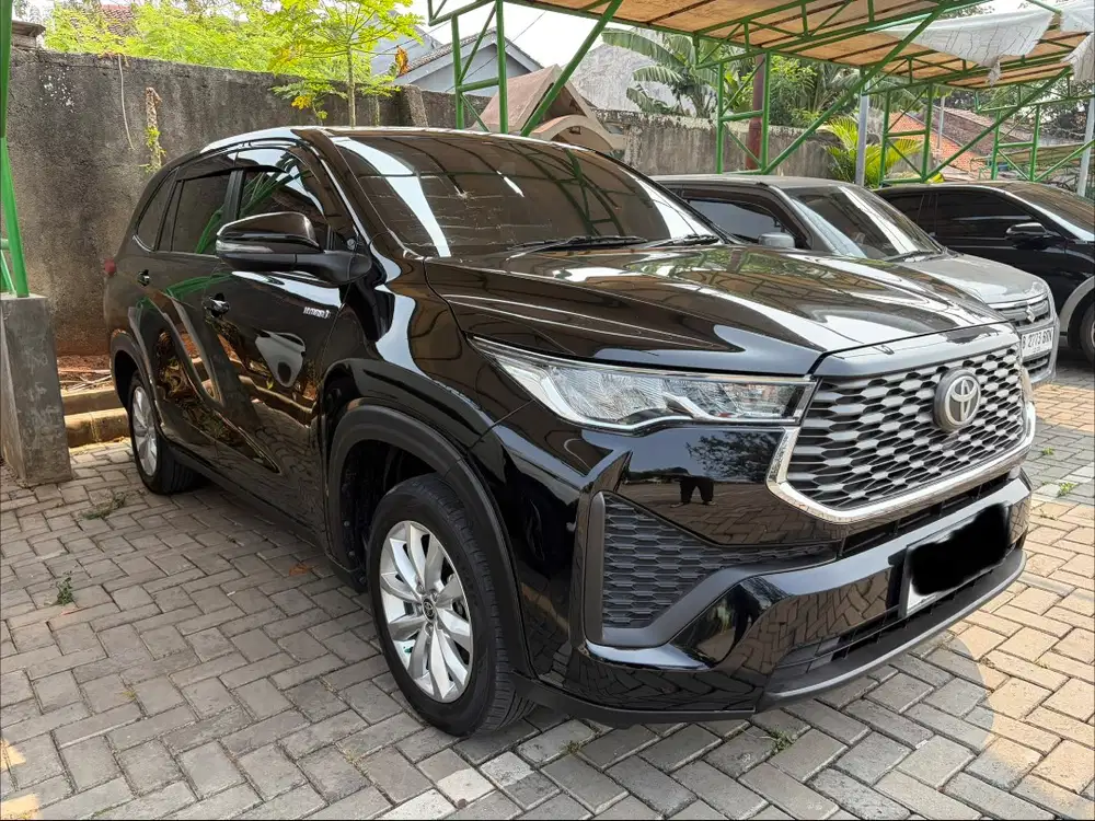 Zenix V hybrid 2025