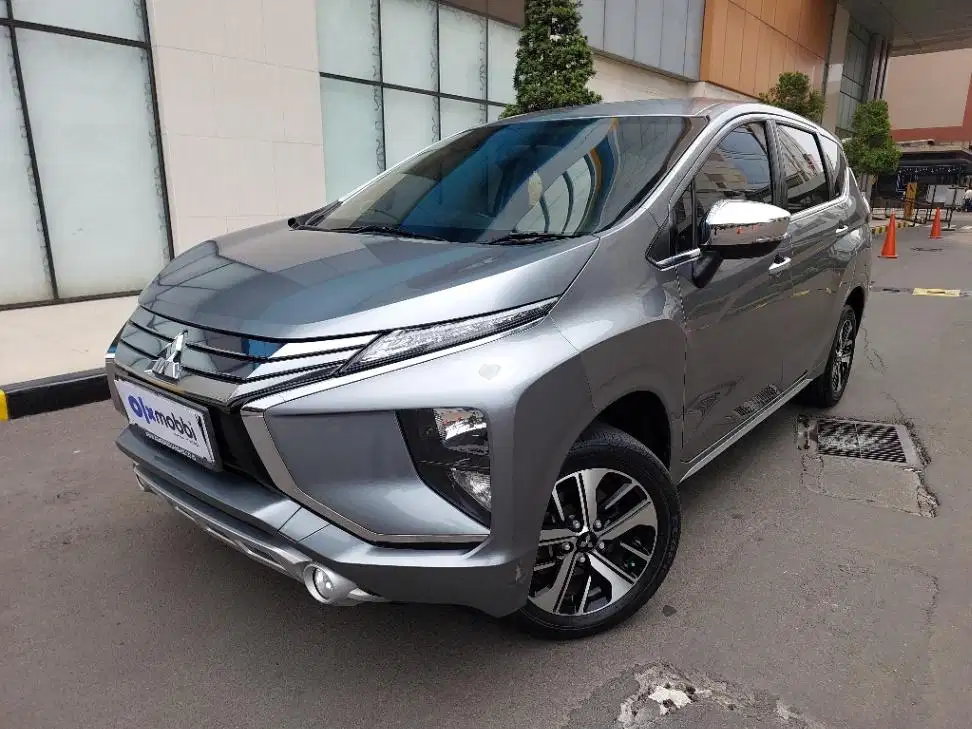 LOW DP Mitsubishi Xpander 1.5 Ultimate Bensin-AT 2019 PKM
