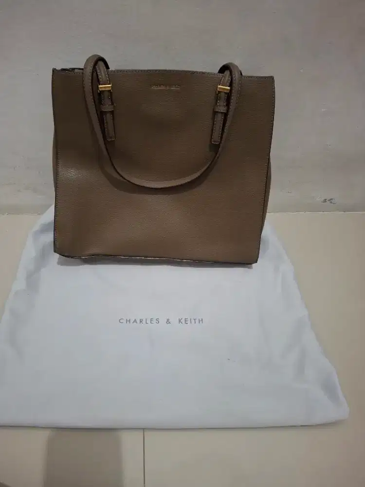 Tas charles& ket asli