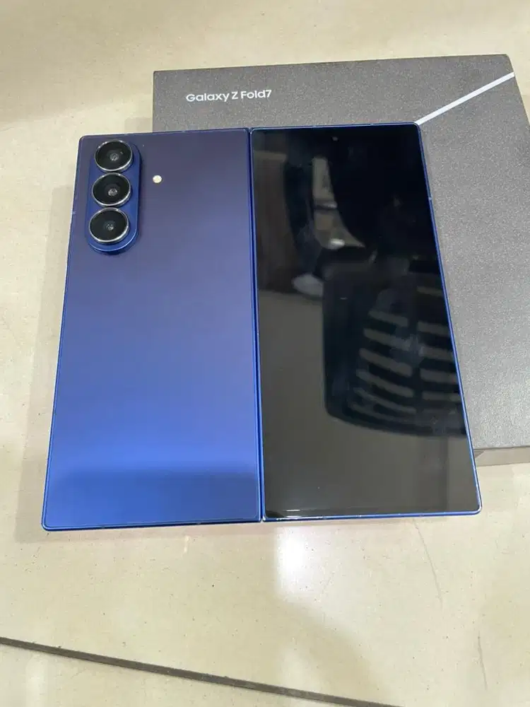 Samaung Z Fold 7 12/512 GB Fullset