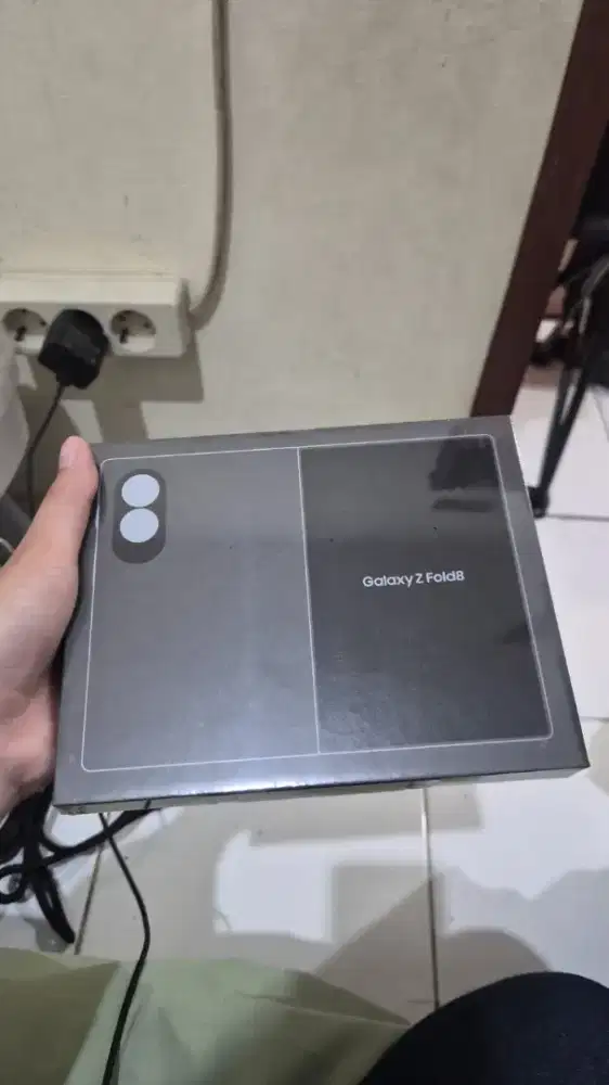 New Samsung Z Fold 8 Internal 512GB BNIB