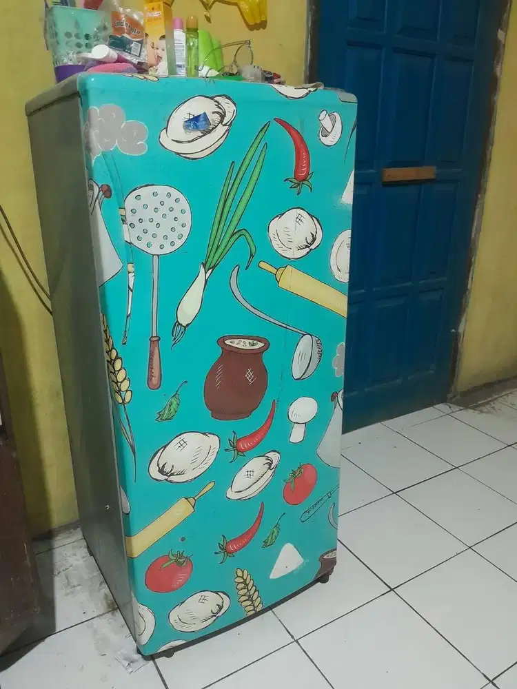 KULKAS MITSUBISHI 1 PINTU (murah meriah bole nego)