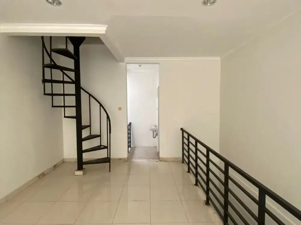 Disewakan atau Dijual Ruko di Serpong Natura, Bogor