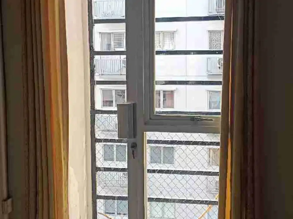 2BR dijadikan 1 BR dan ADA BALKON  BATHTUB Disewakan Apartemen Gading Icon SEMI FURNISH Dekat Lift Lantai Tinggi