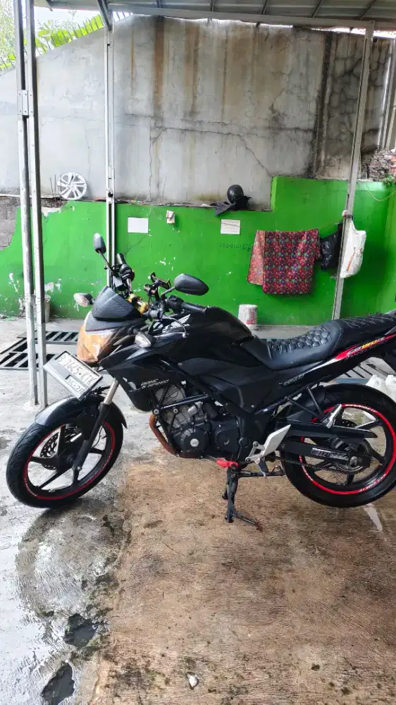 JUAL MOTOR CBR 150R