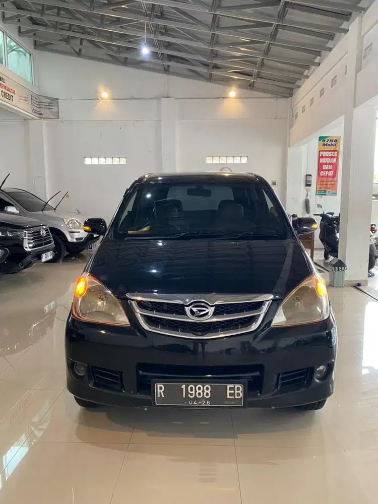 DAIHATSU XENIA LI DELUXE 1.0 MT 2011