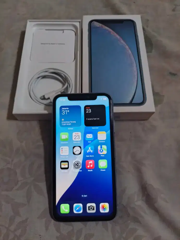 Iphone XR 64GB blue baca deskripsi!