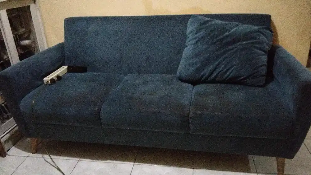 Dijual sofa, lemari, borongan take all