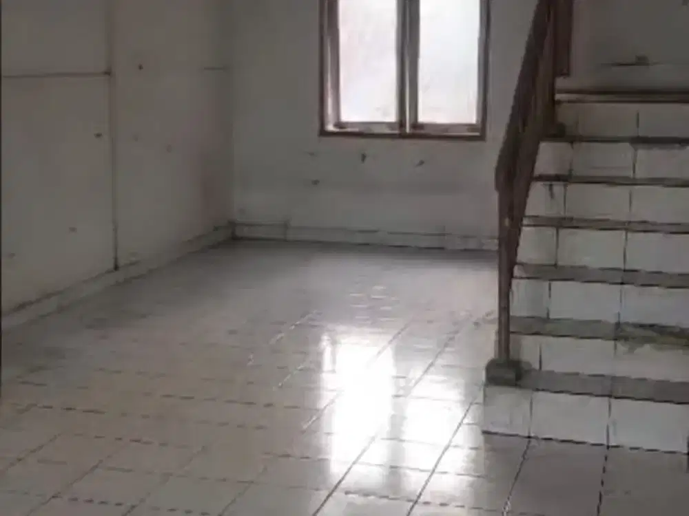 DIJUAL Ruko 2,5 Lantai dengan Lokasi Strategis yang Cocok untuk Berjualan di Taman Harapan Baru, Bekasi
