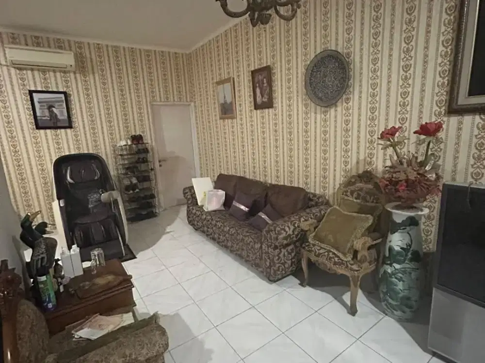 Rumah Full Furnished Hadap Barat Puspita Loka BSD