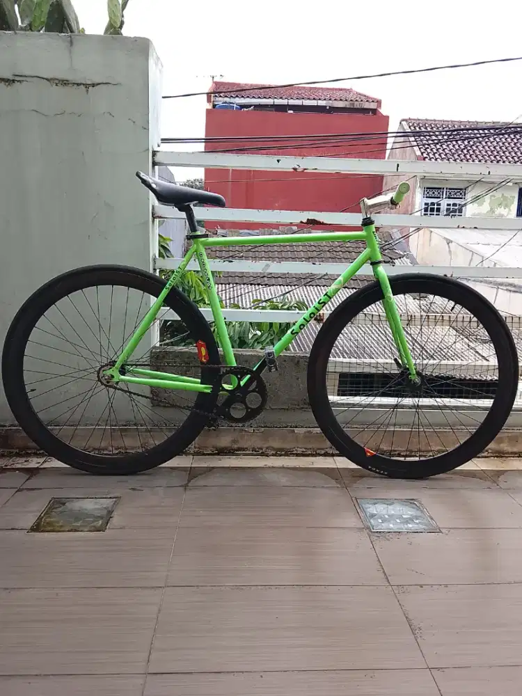 Sepeda Fixie United Soloist