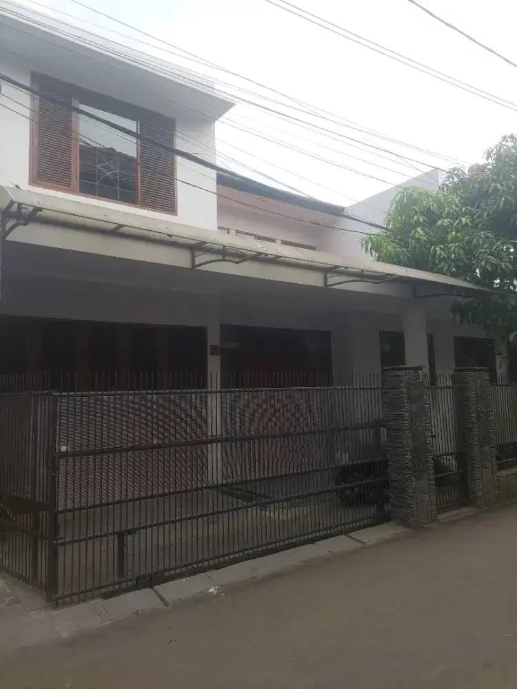 Dikontrakan rumah 2 lantai