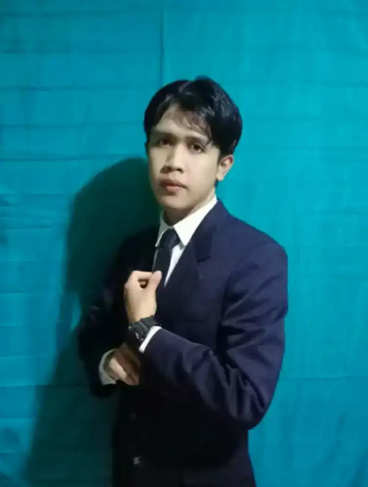 Saya lagi mencari pekerjaan !!