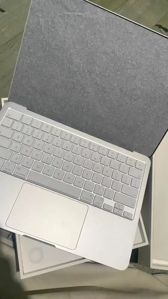 Macbook Neo 8/256 Buka Segel
