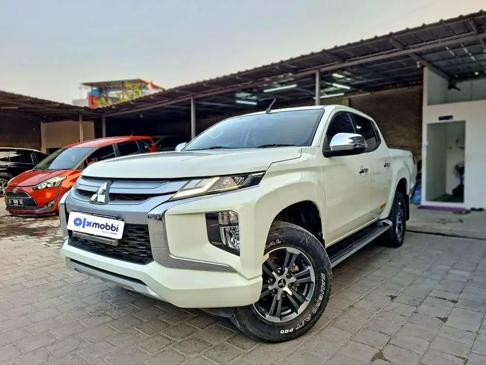 Hot sale - Mitsubishi Triton 2.4 Double Cabin Exceed 4x4 Solar MT 2021