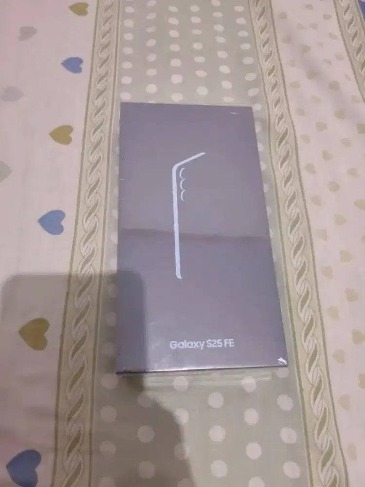 Handphone Samsung S25 FE White New Segel