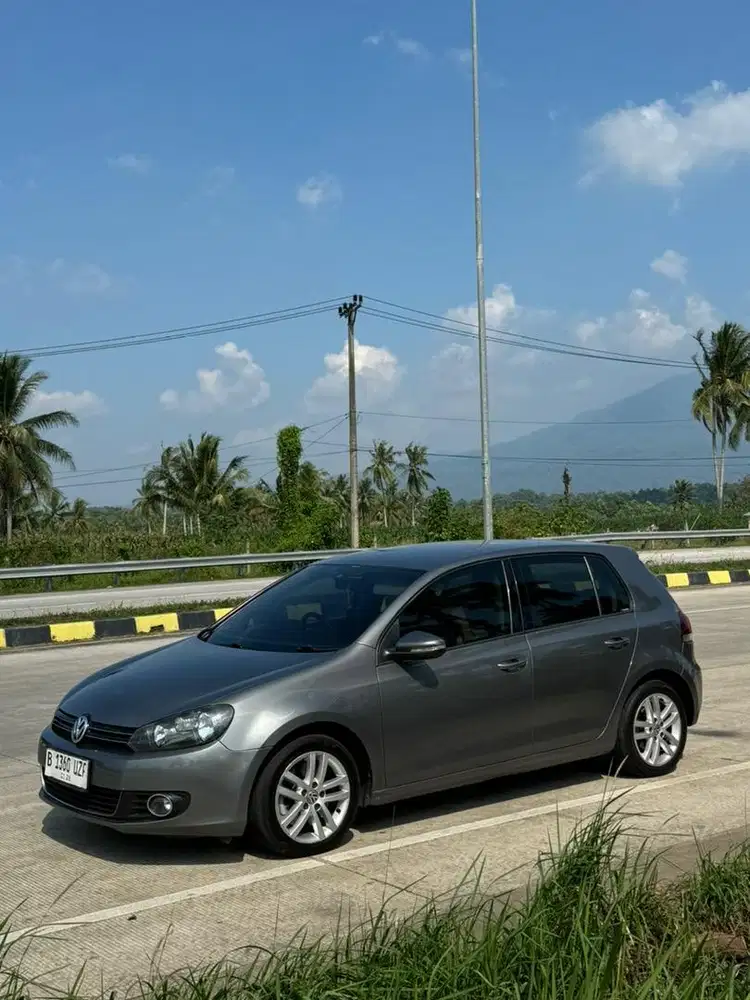 VW GOLF 1.4tsi low km