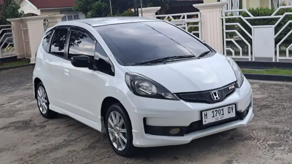 Honda Jazz RS Manual 2013