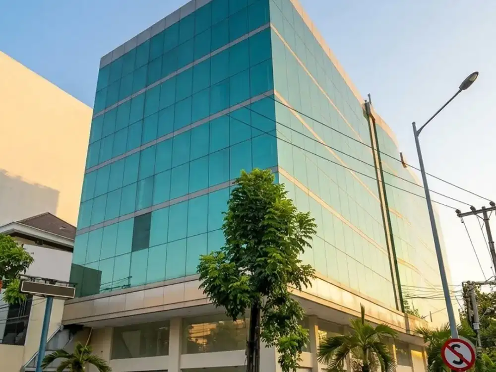 GEDUNG 5 LANTAI EX HOTEL JL JAKSA AGUNG SUPRAPTO SURABAYA PUSAT
