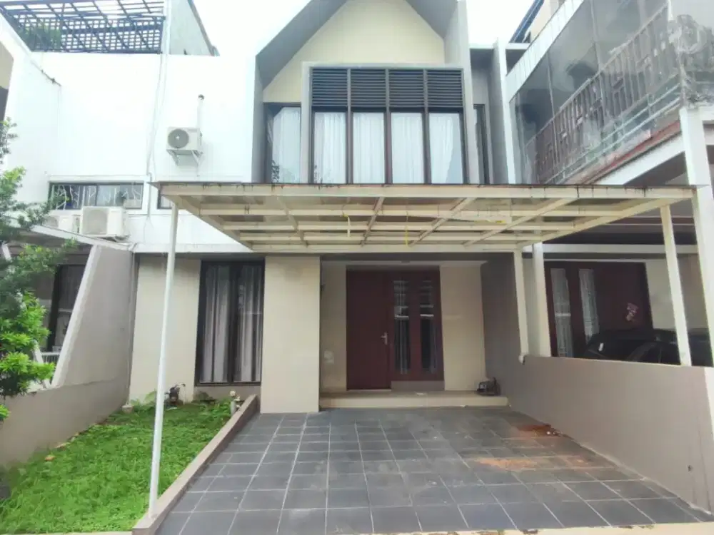 DIJUAL CEPAT VILLA KOMPLEK MAYFAIR – JALAN BUNGA TEROMPET!