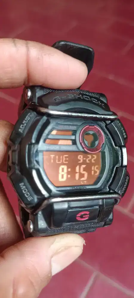 Mahar jam gshock gd–400 original