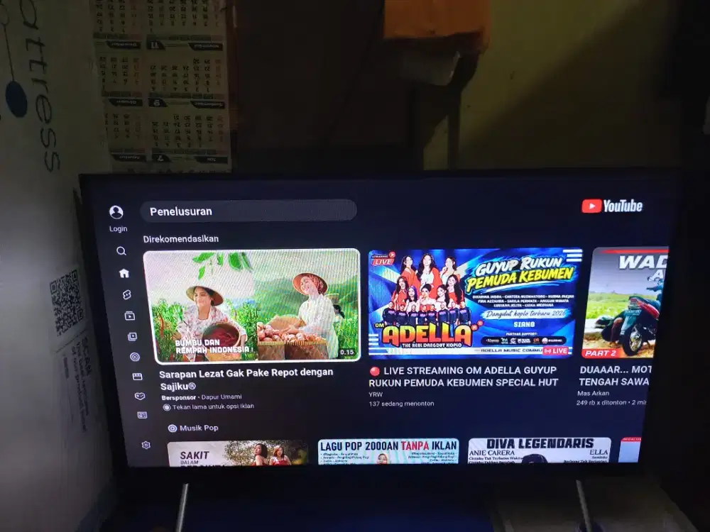Smart tv samsung 32inch,frame bezel less,bluetooth