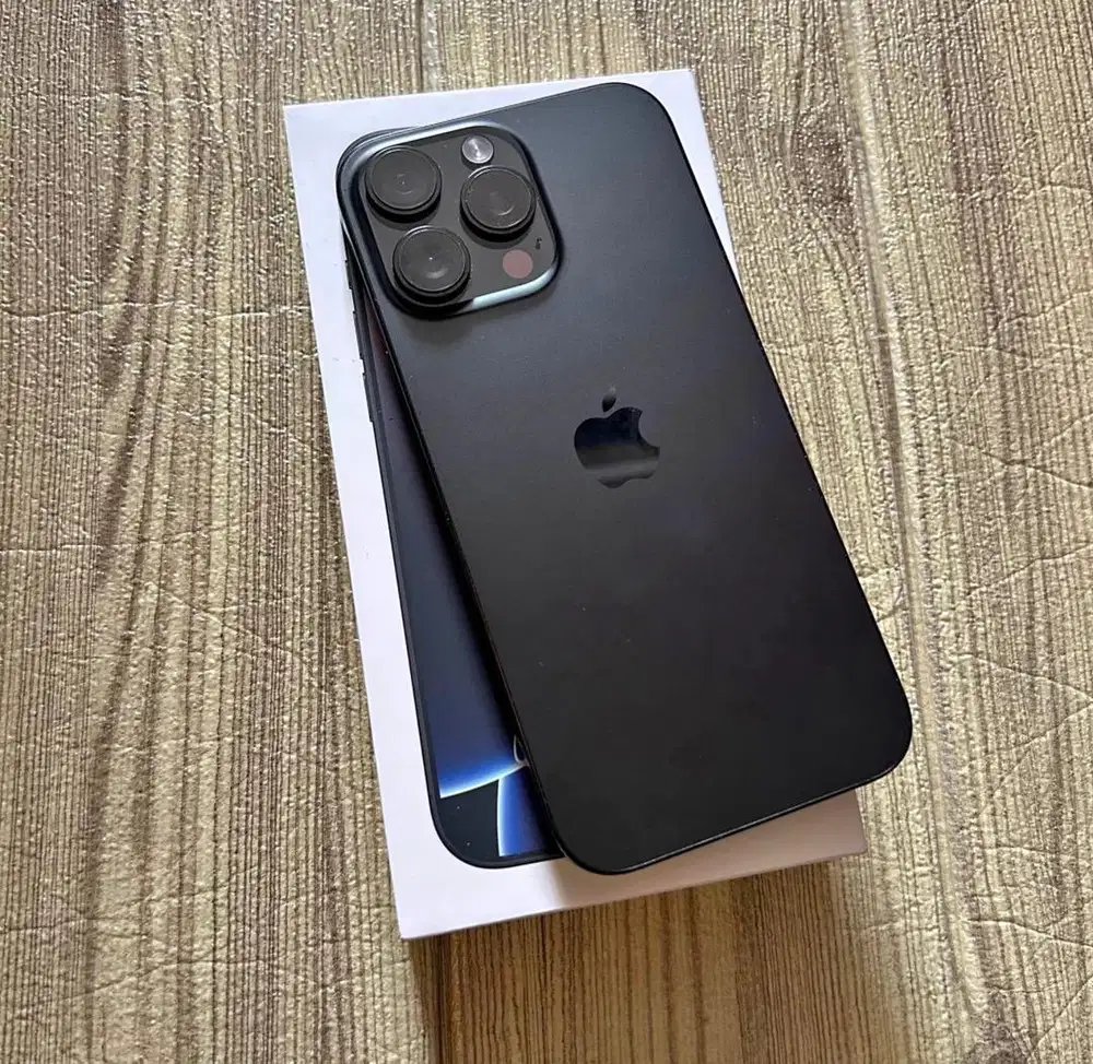 iPhone 16 Pro Max 256GB Garansi Ex iBox Battery Health 90%