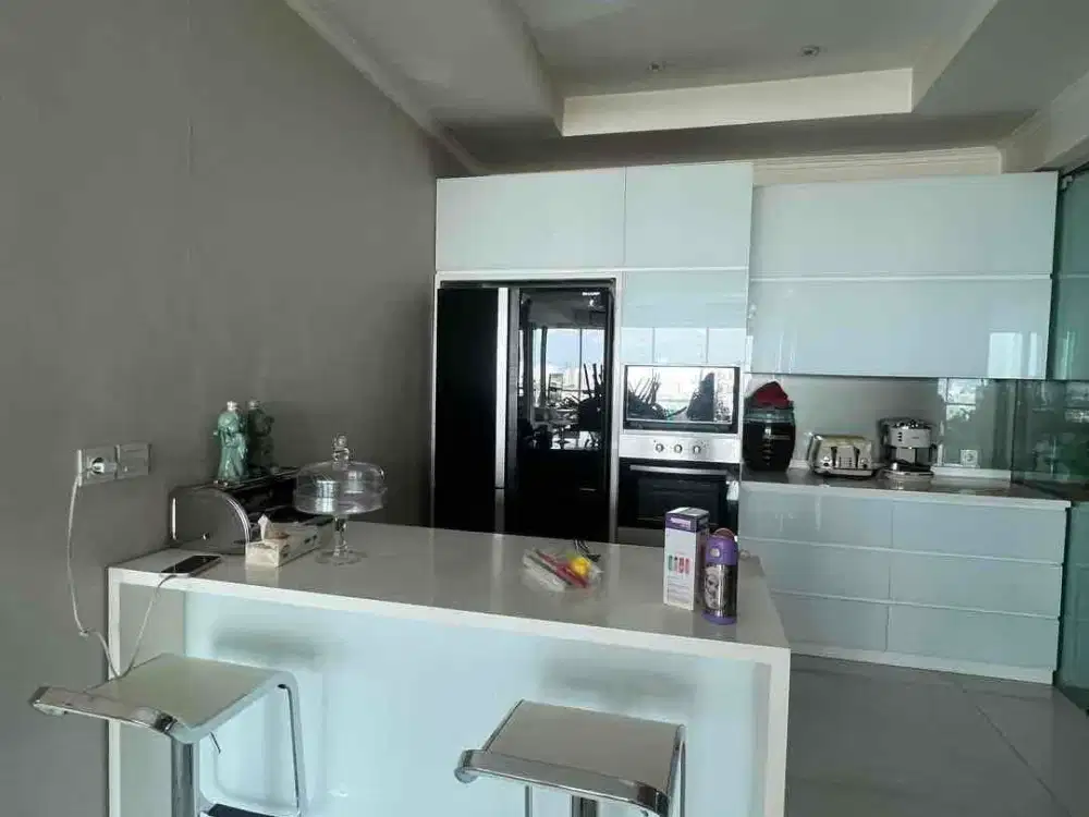 Di Jual Apartemen St Moritz presiden suite tower kondisi cakep