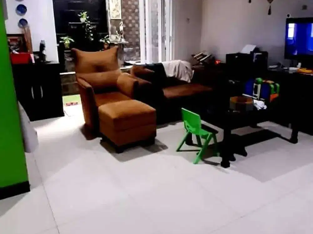 RUMAH 2LT SIAP HUNI DI KELAPA HIJAU KELAPA GADING JAKARTA UTARA