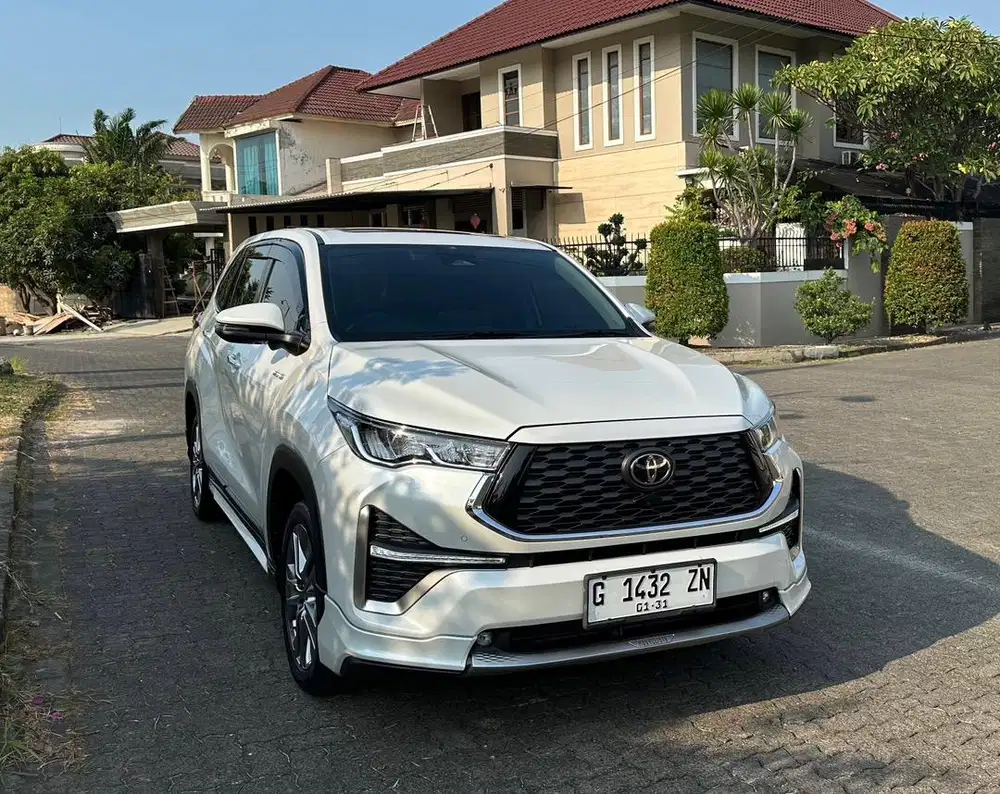 Zenix Q HYBRID TSS MODELLISTA 2022 LOW KM FULL ORI