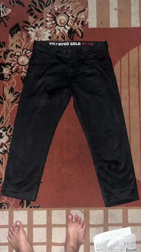 Celana Kain levis hitam