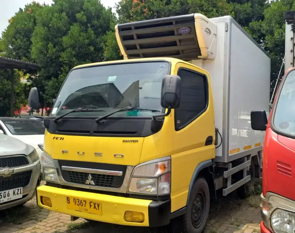 4ban Mitsubishi coltdiesel canter engkel box ac frozen reefer 2023 box
